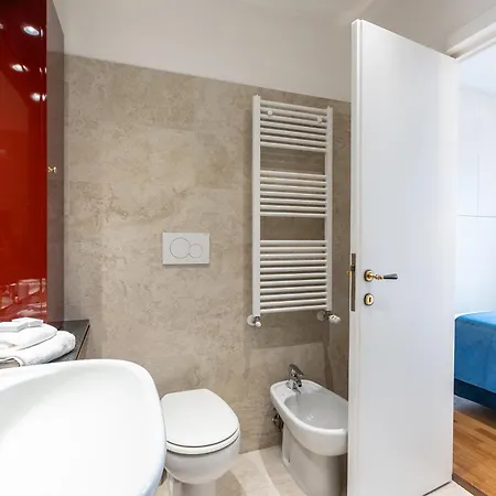 Amazing Via Del Tritone روما