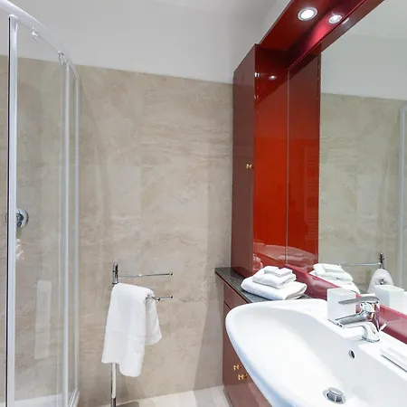 Amazing Via Del Tritone روما