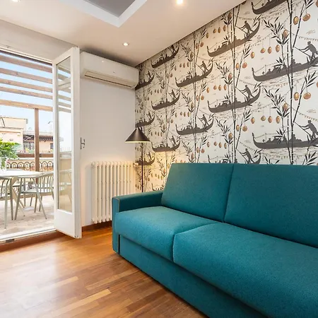 Amazing Via Del Tritone روما