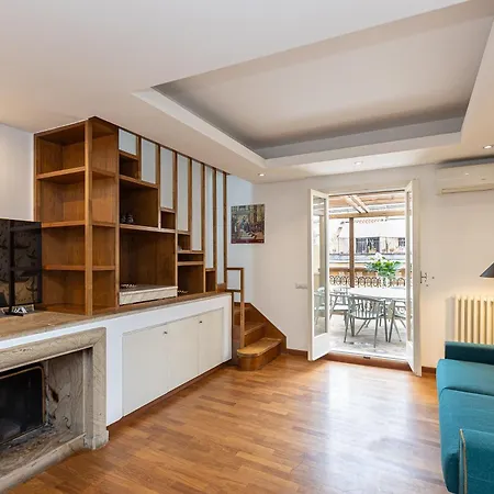 Amazing Via Del Tritone شقة