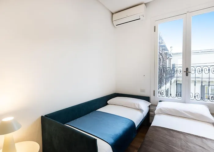 Amazing Via Del Tritone